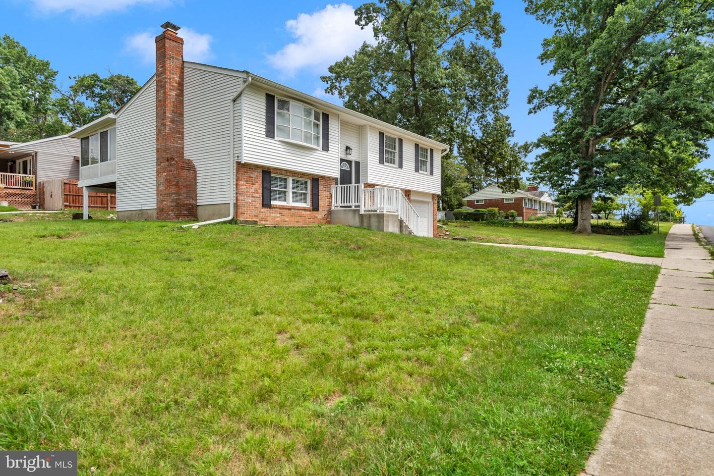 9301 N Laurel Road photo 7