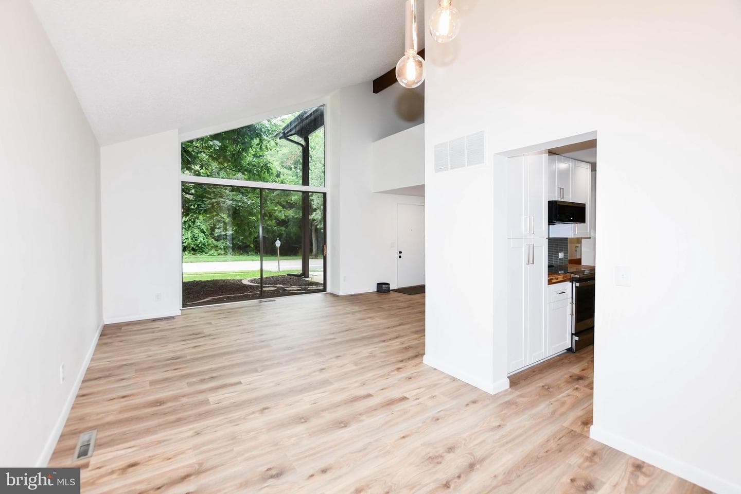 5317 Lightning View Road photo 13