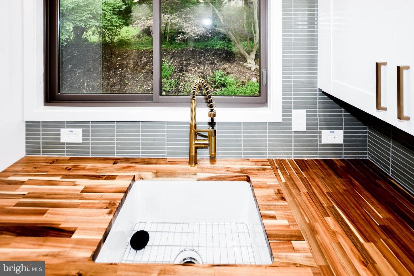 5317 Lightning View Road photo 16