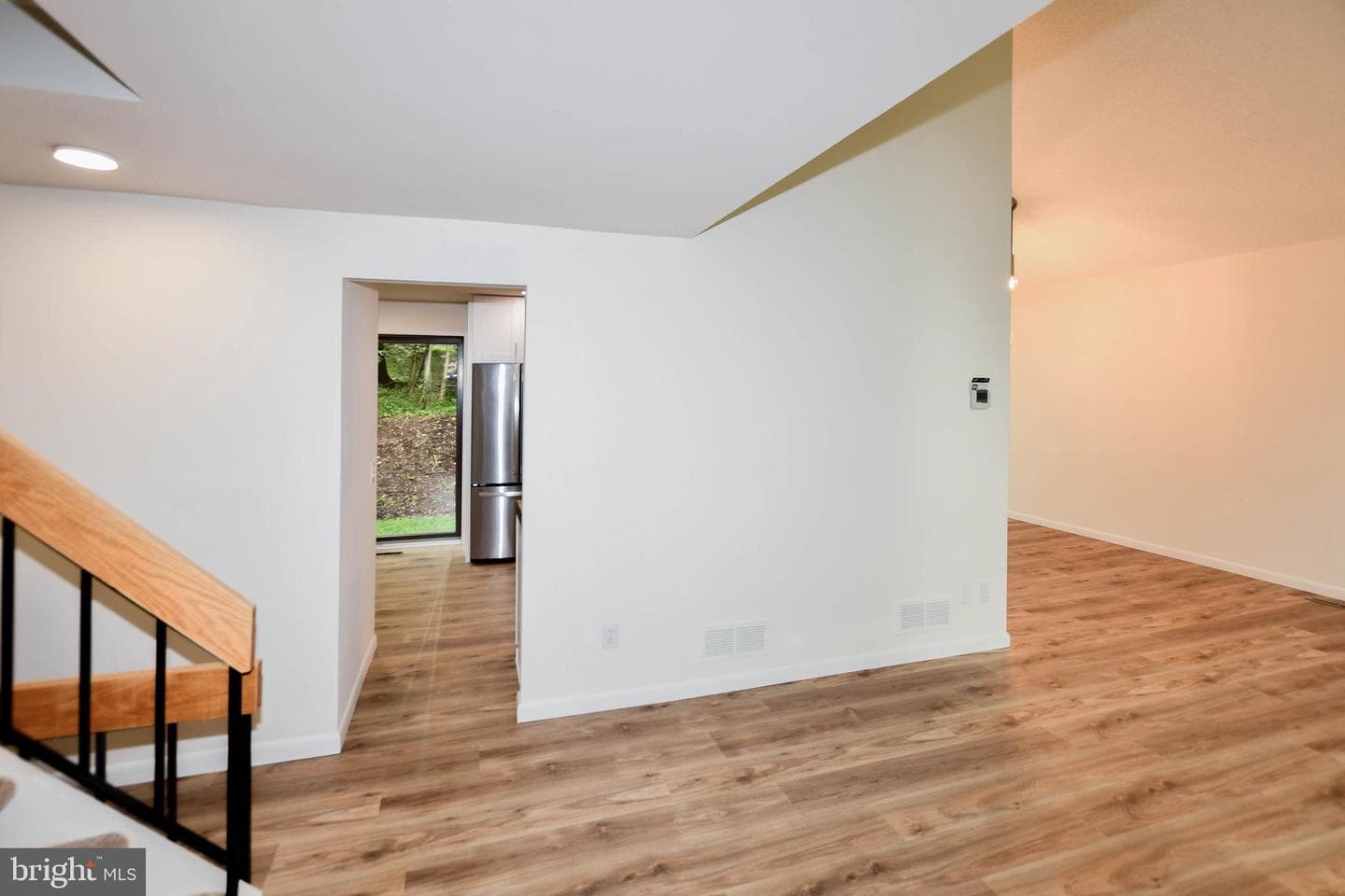 5317 Lightning View Road photo 8