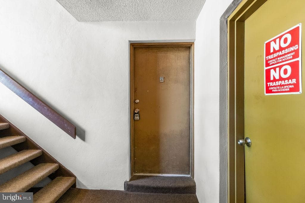 6065 Majors Lane #unit 1 photo 4