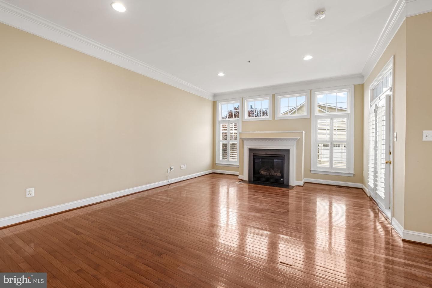 8803 Mirror Lake Way photo 11