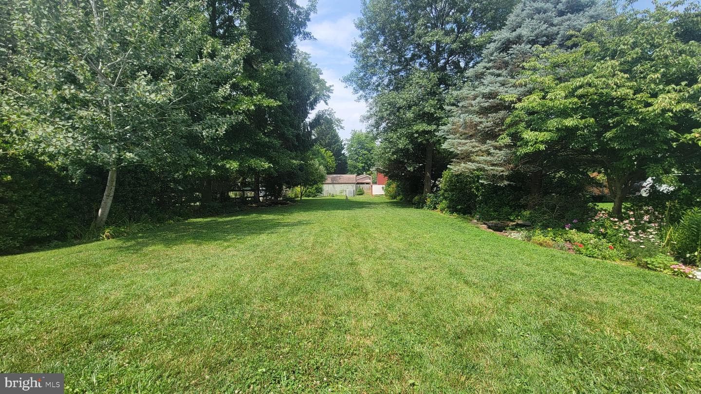 17010 Frederick Road photo 31