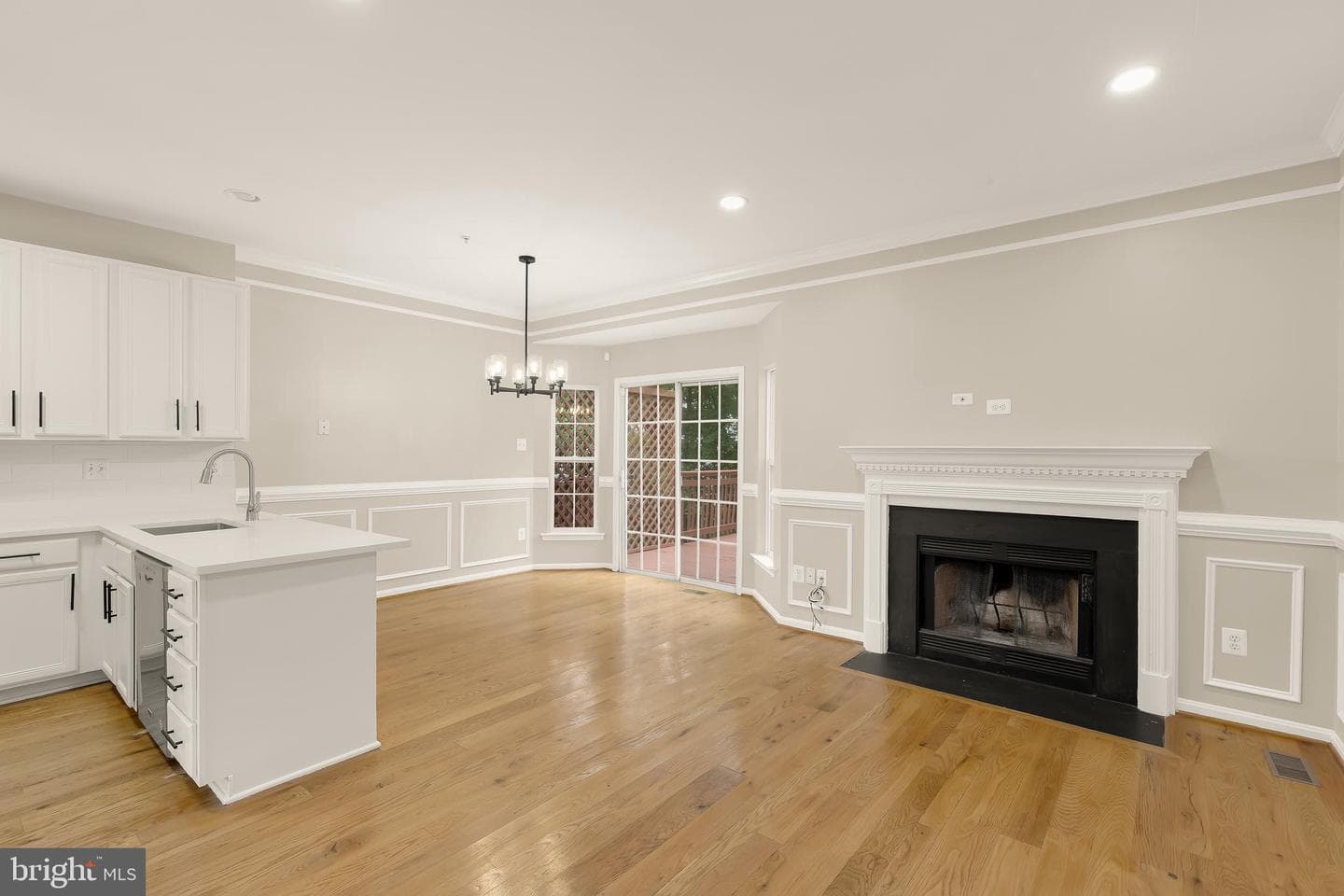 5748 Goldfinch Court photo 23