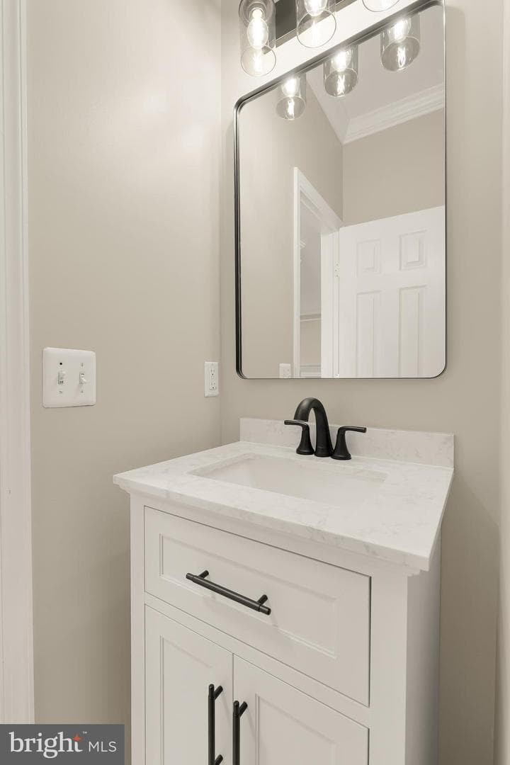 5748 Goldfinch Court photo 33