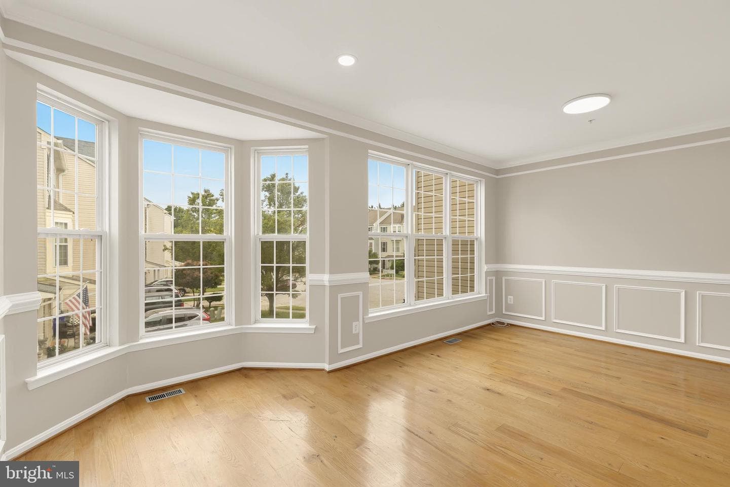 5748 Goldfinch Court photo 34