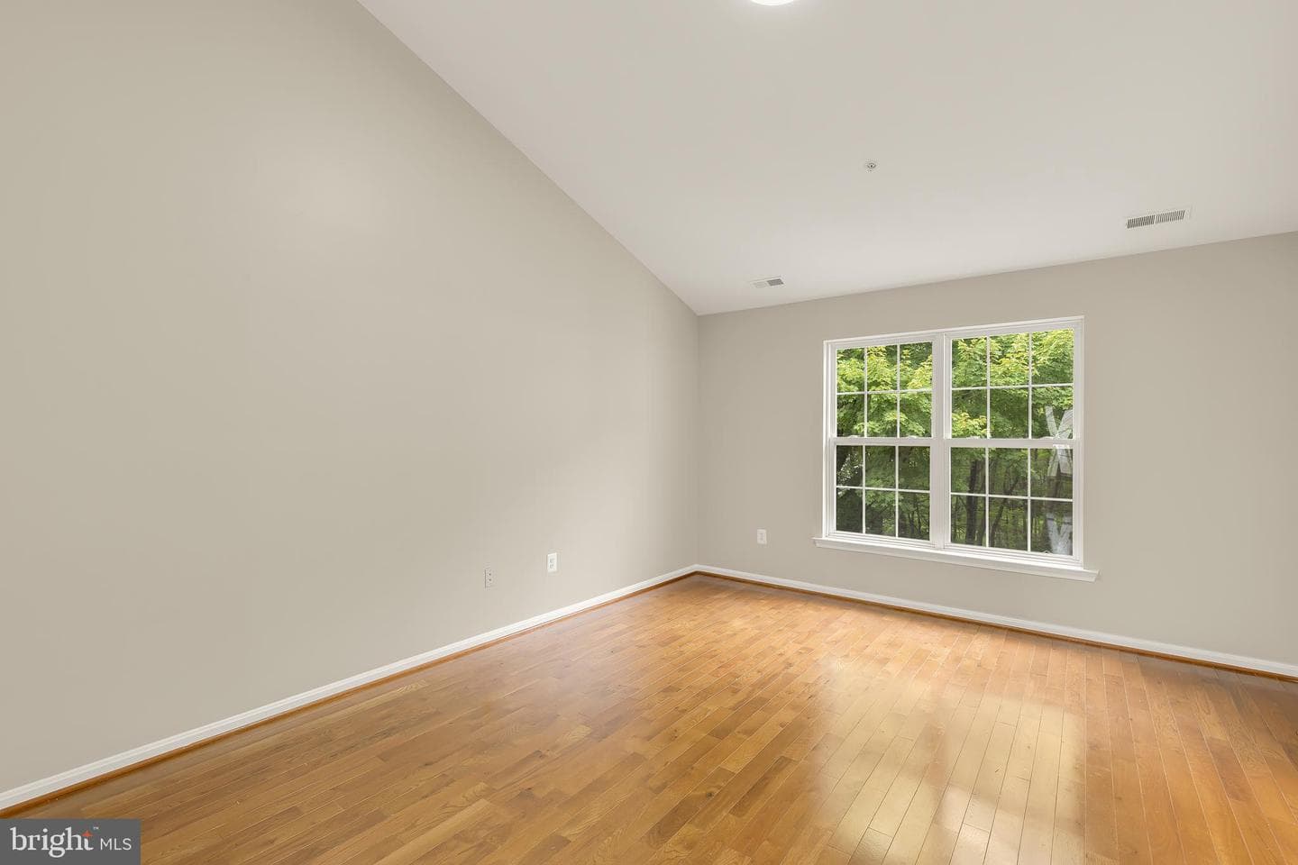 5748 Goldfinch Court photo 40