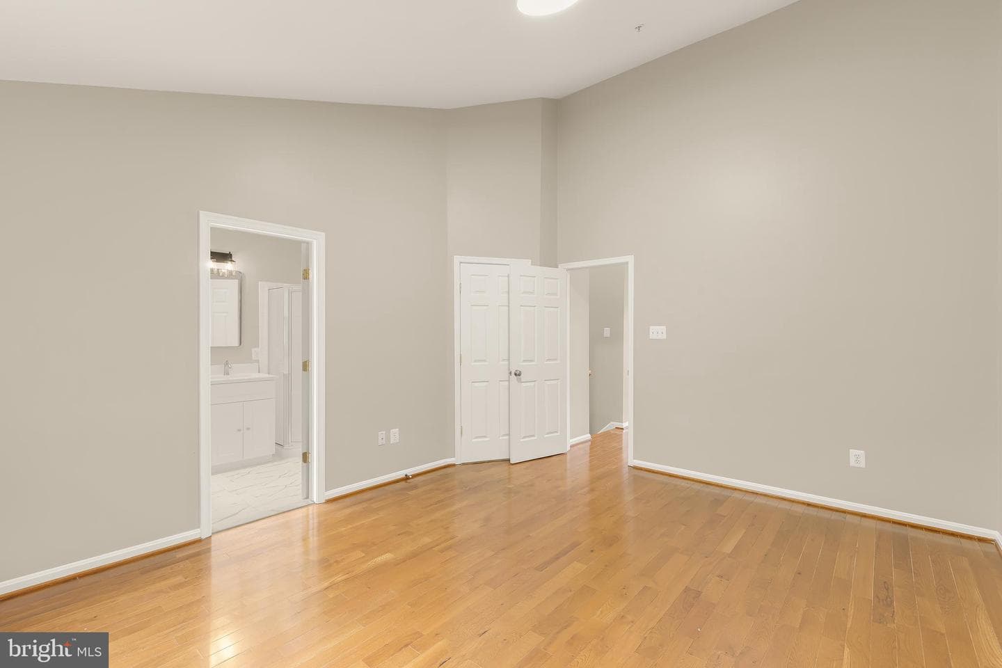 5748 Goldfinch Court photo 42