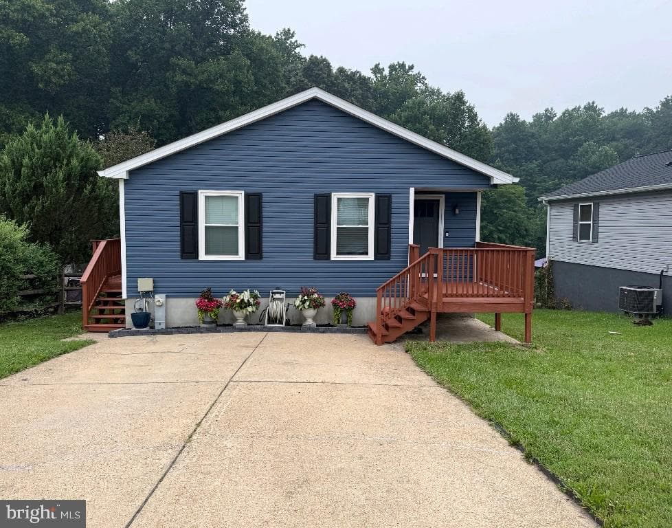 9404 Fairview Avenue photo 2