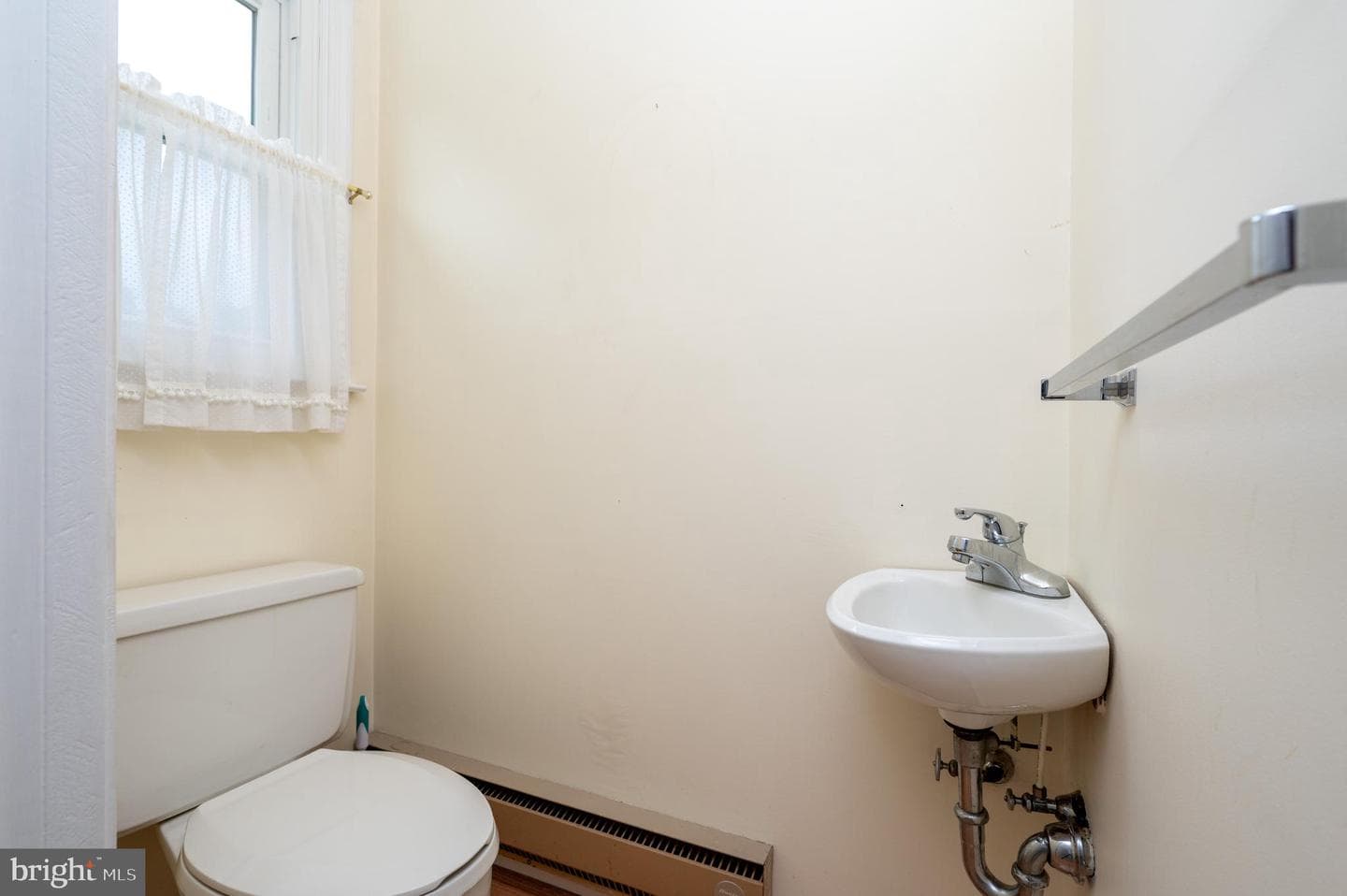 4900 Ilchester Road photo 18