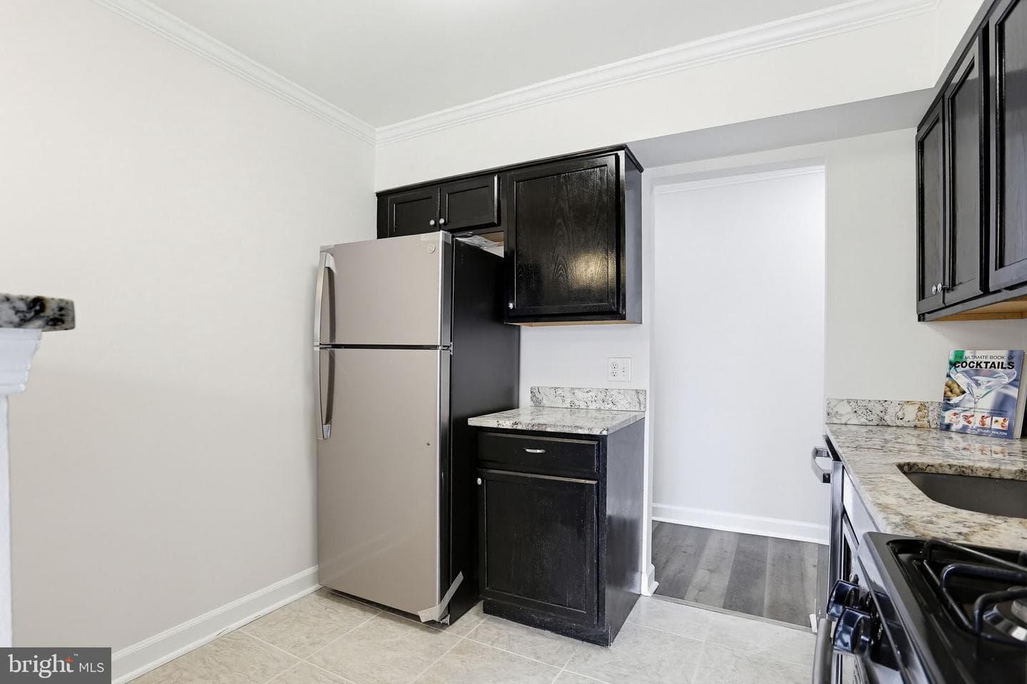 6081 Majors Lane #12 photo 14