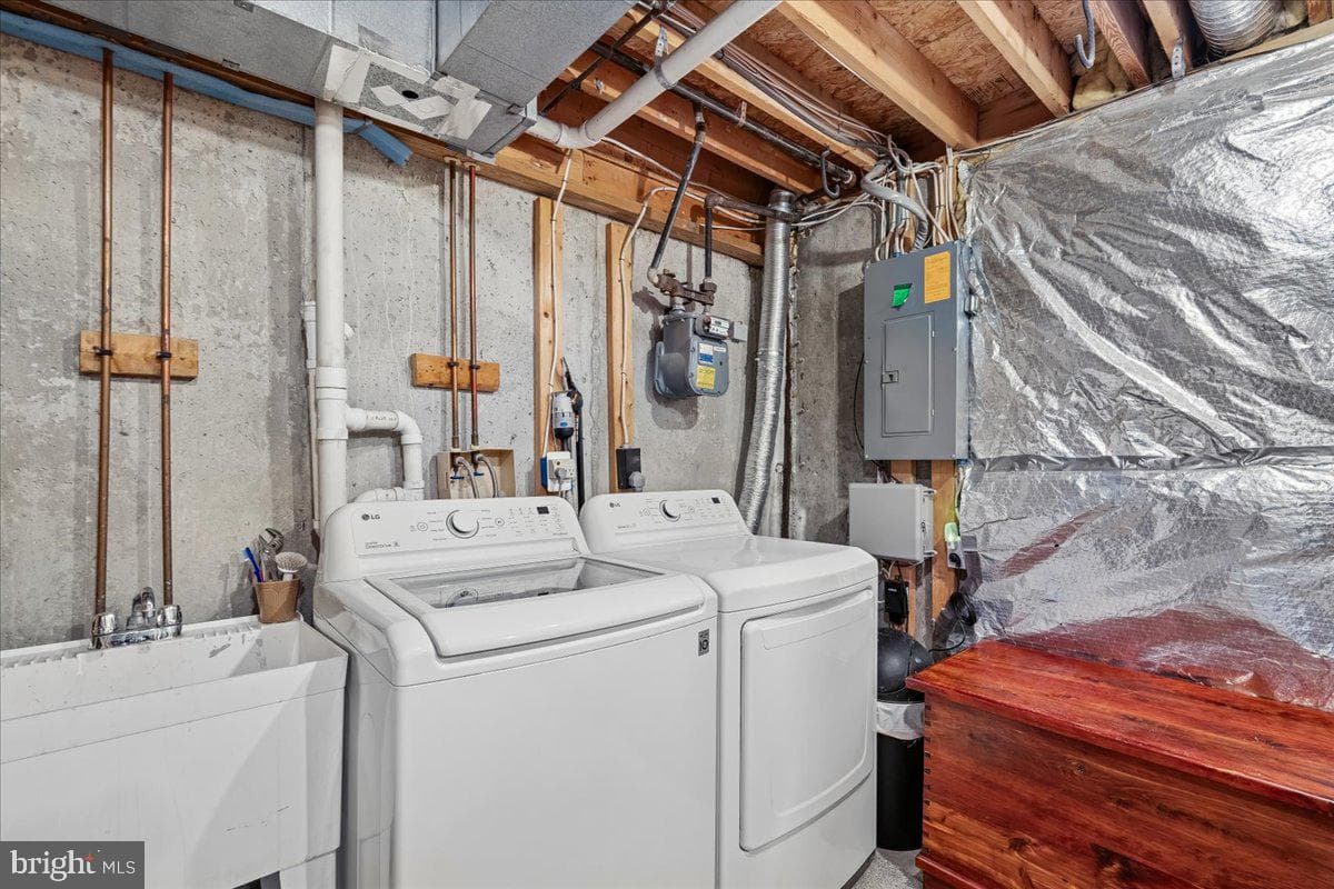 6305 Hampton Place photo 35