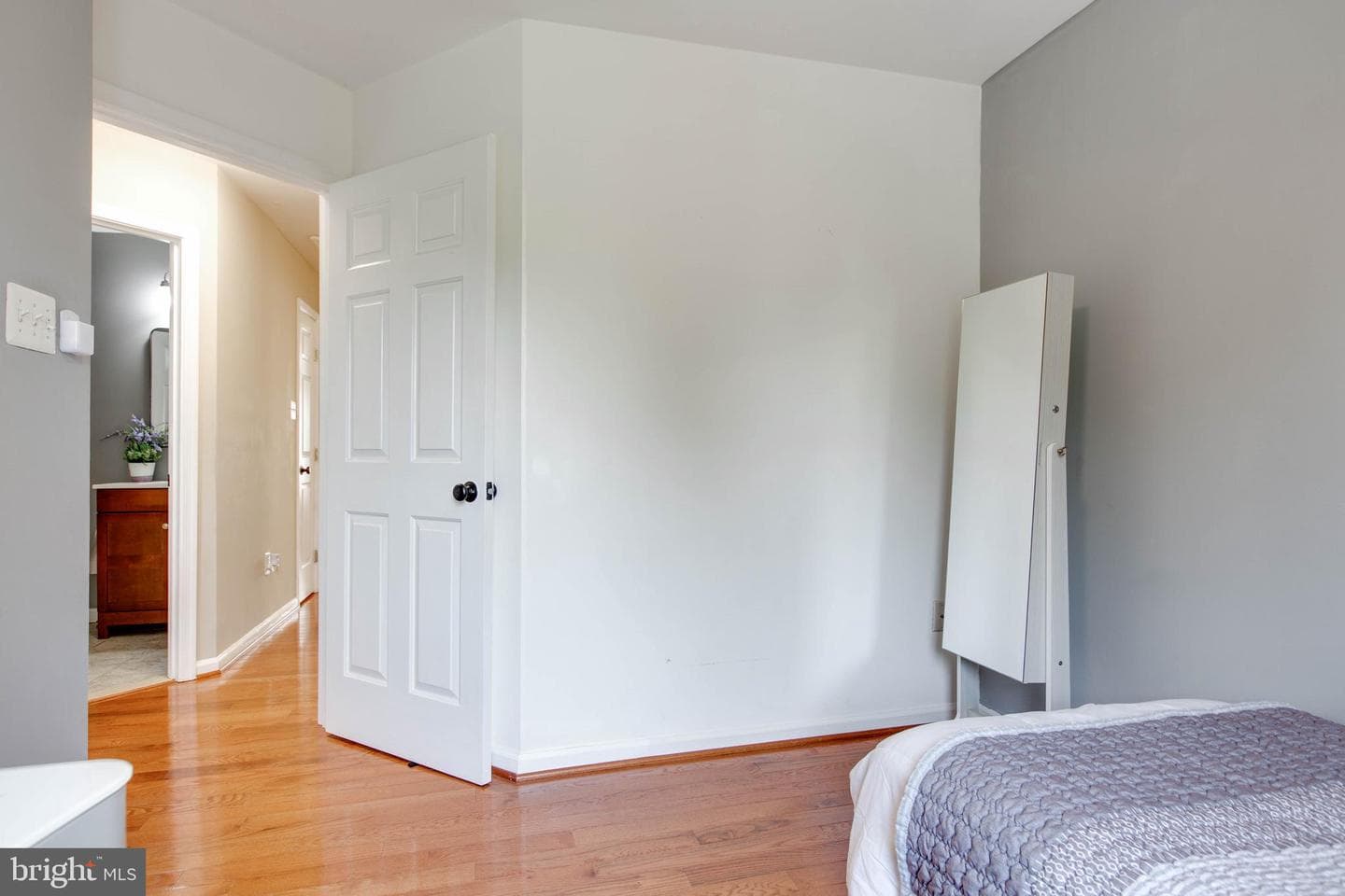 10700 Croydon Court photo 35