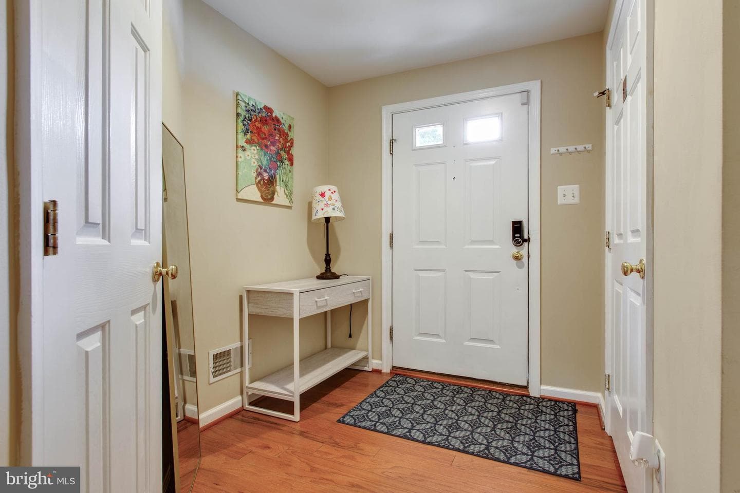 10700 Croydon Court photo 5