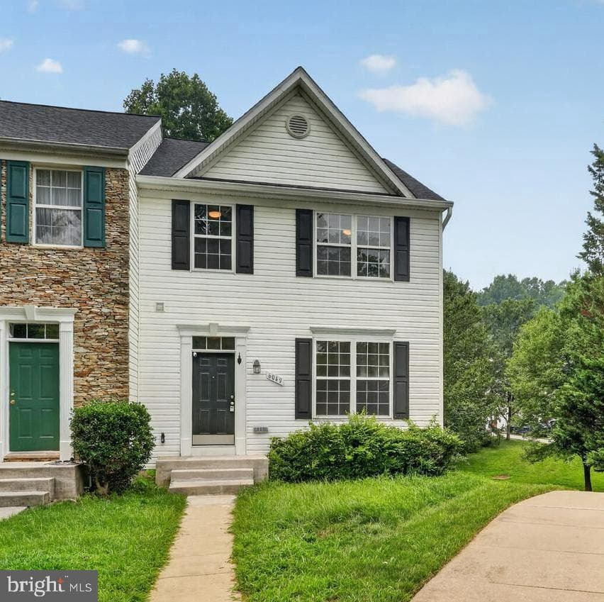 6049 Blue Point Court, Clarksville