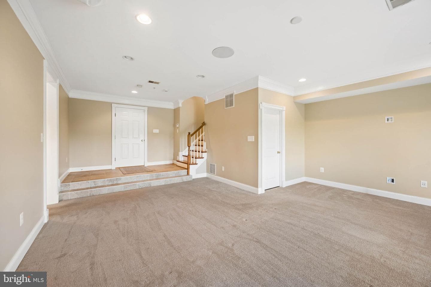 8741 Lake Edge Drive photo 54