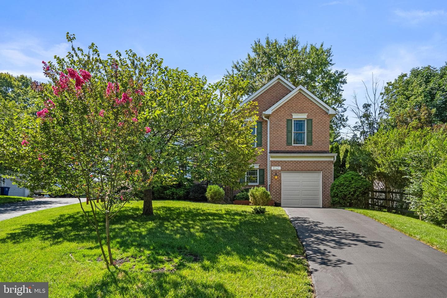 9543 Ridgeview Drive photo 3
