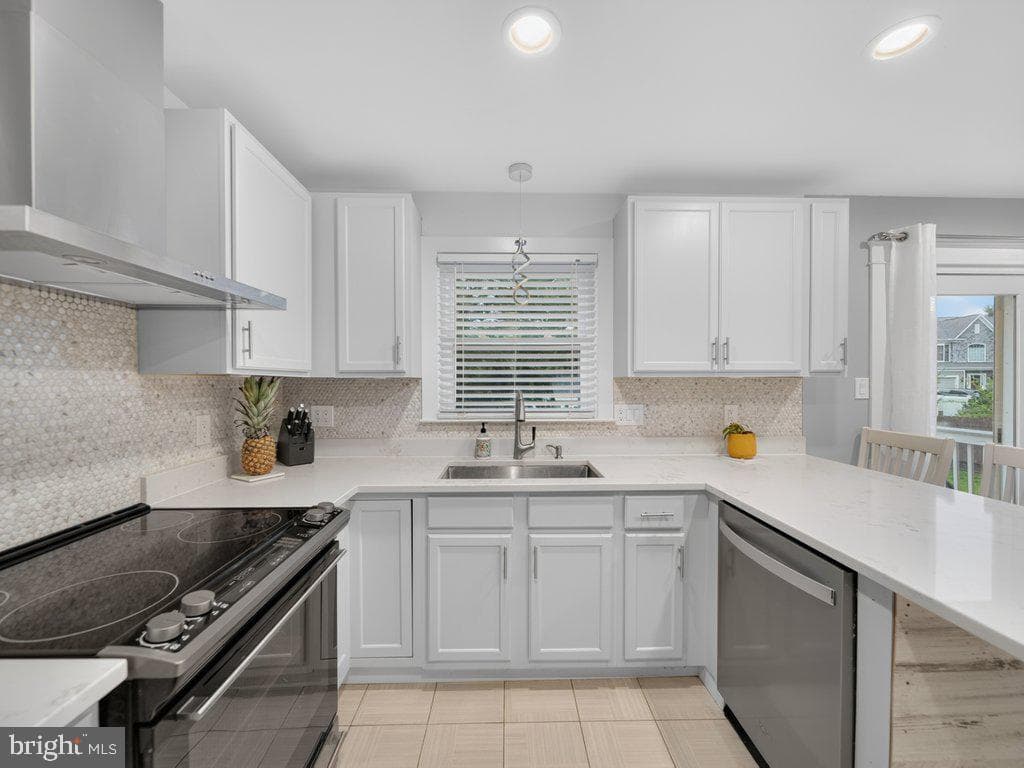 10124 Stansfield Road photo 17