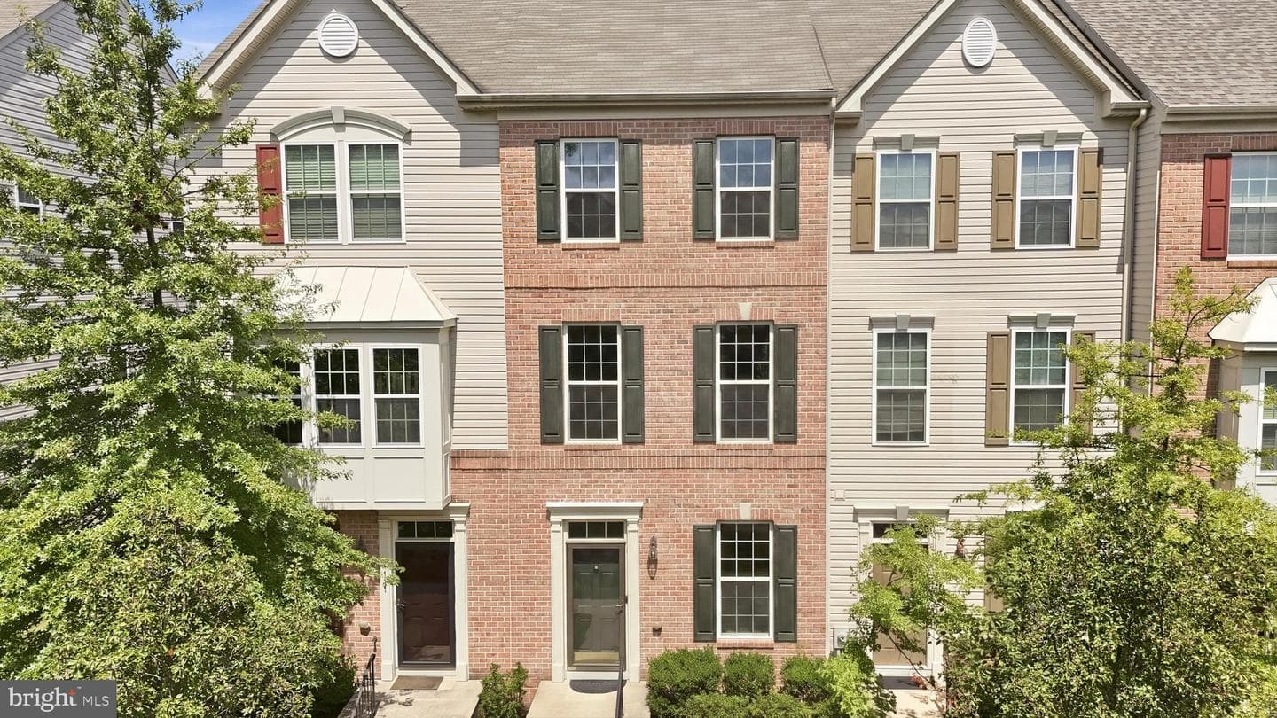 7109 Penny Lane photo 1
