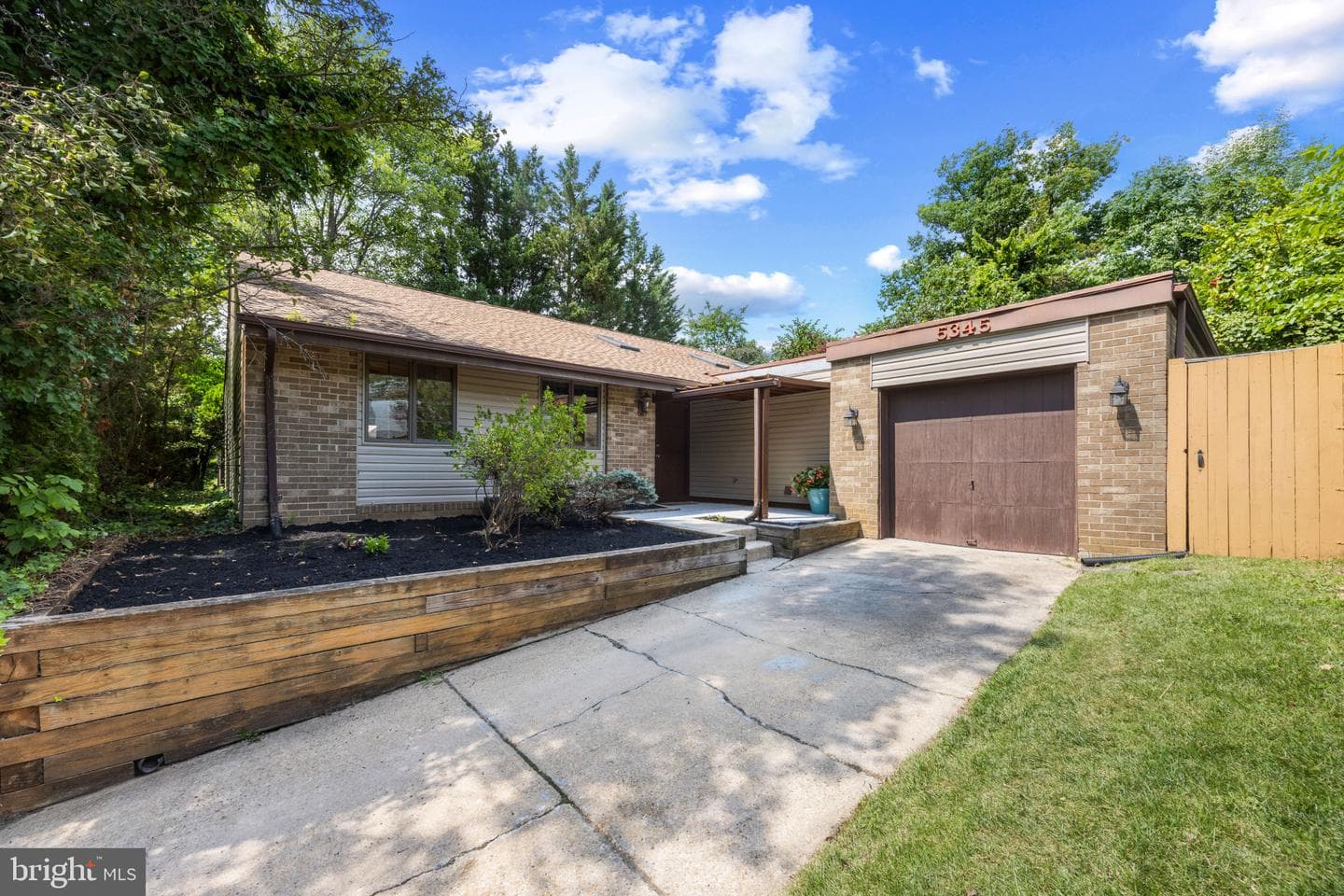 5345 High Tor Hill photo 1
