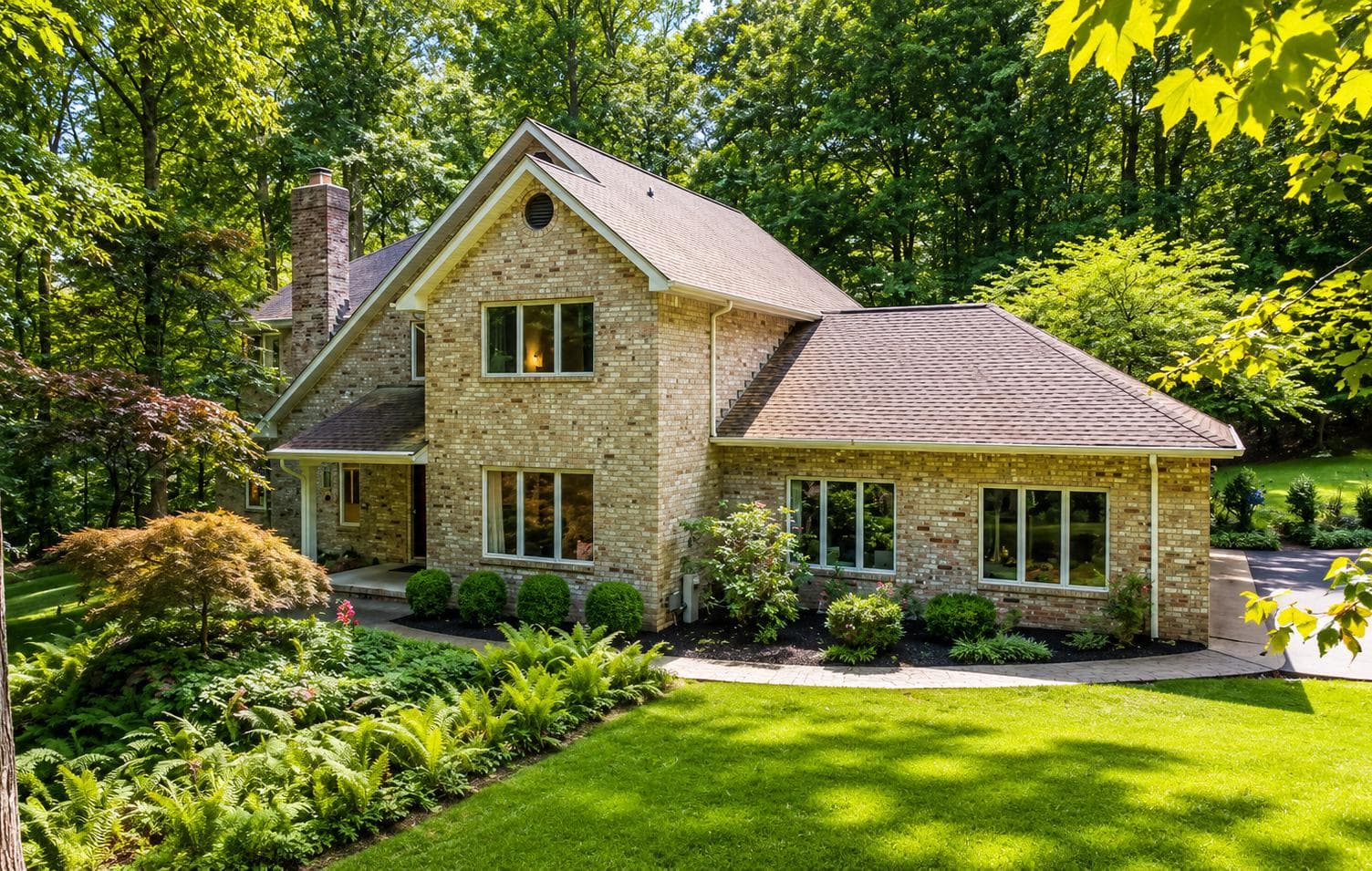 1225 Crows Foot Road photo 1