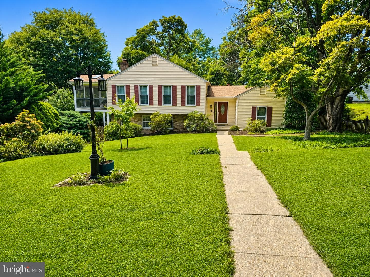 5285 Corncockle Court photo 1