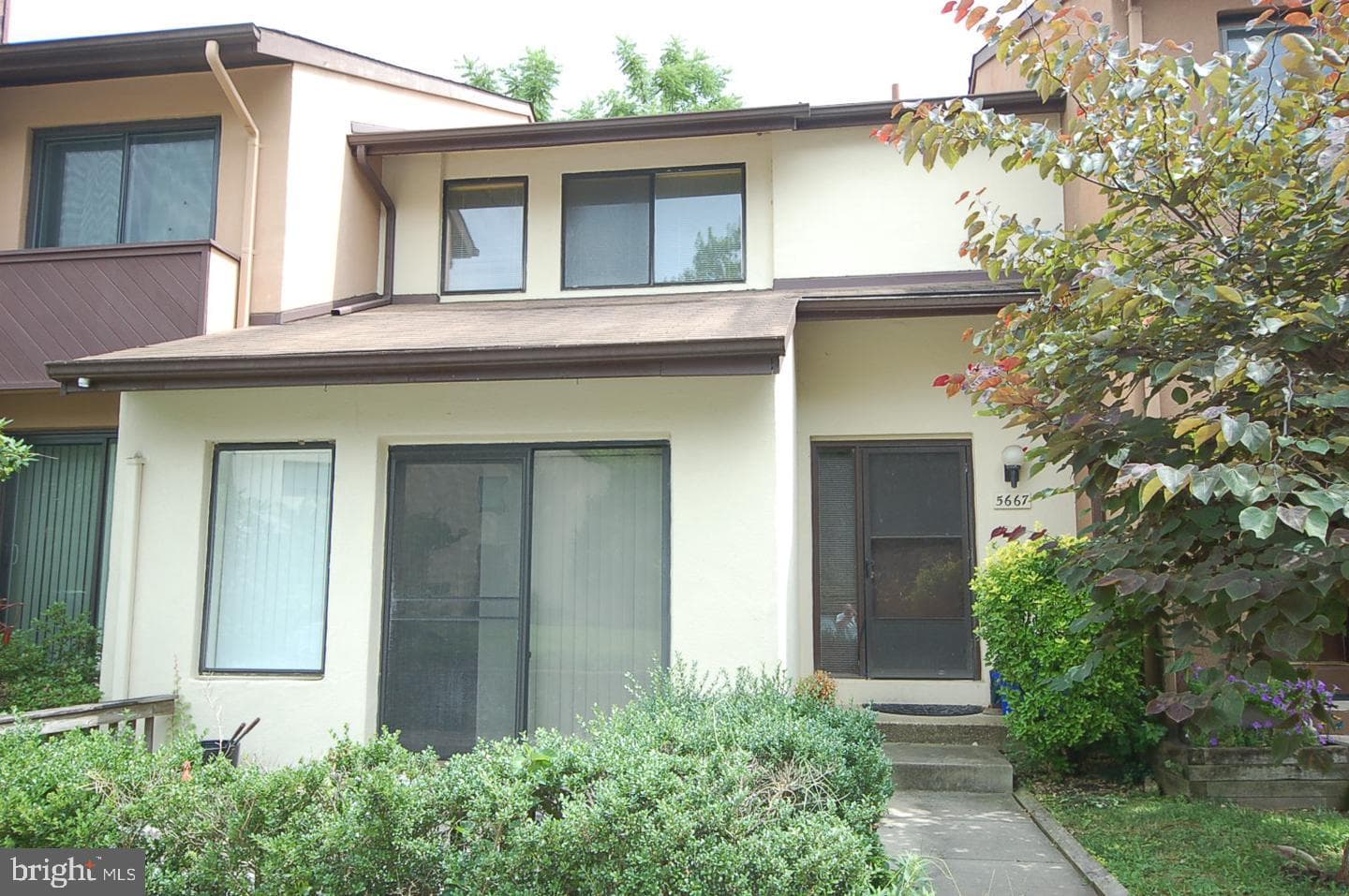 5667 Vantage Point Road photo 1