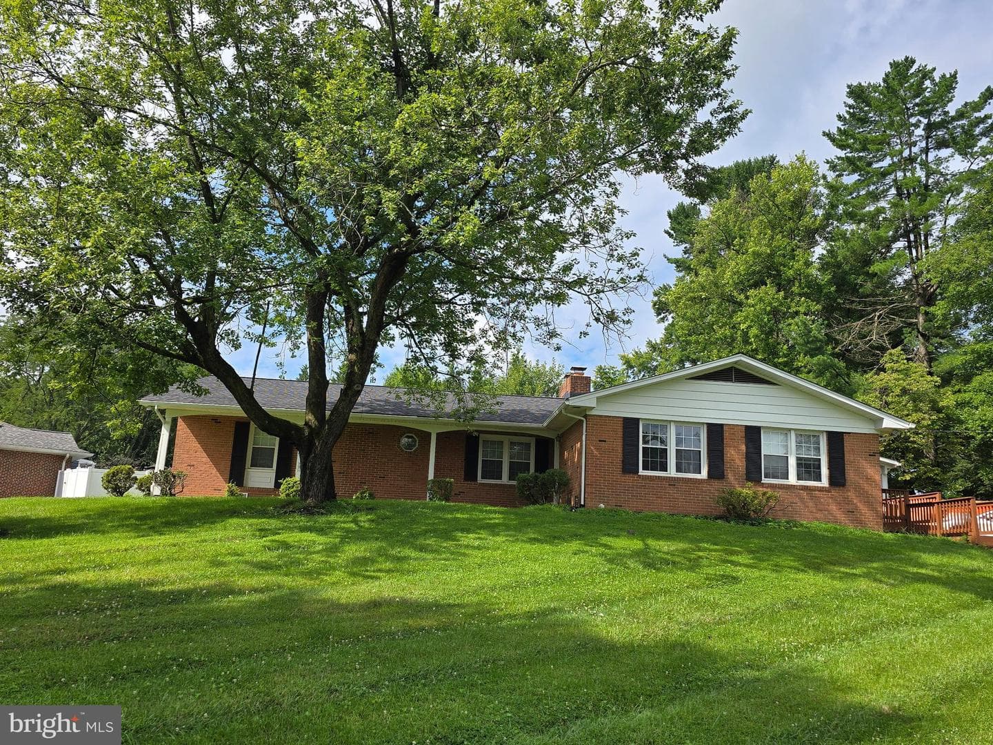 4002 High Point Road photo 1
