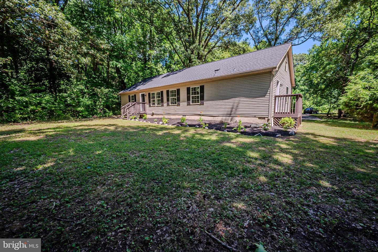 21199 Iowa Avenue photo 1