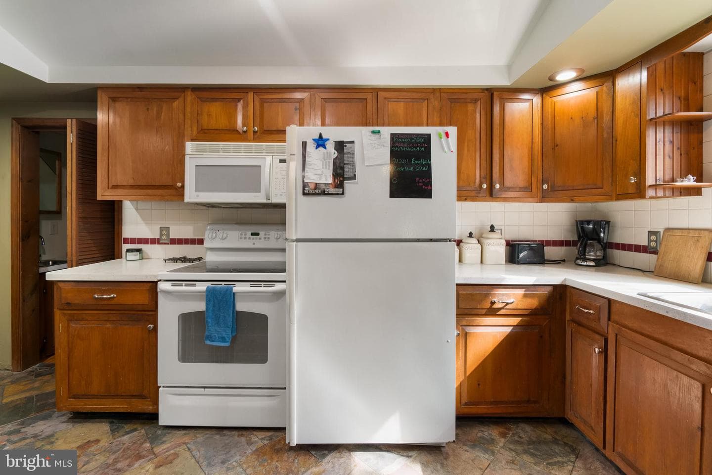 21201 Rock Hall Avenue photo 11