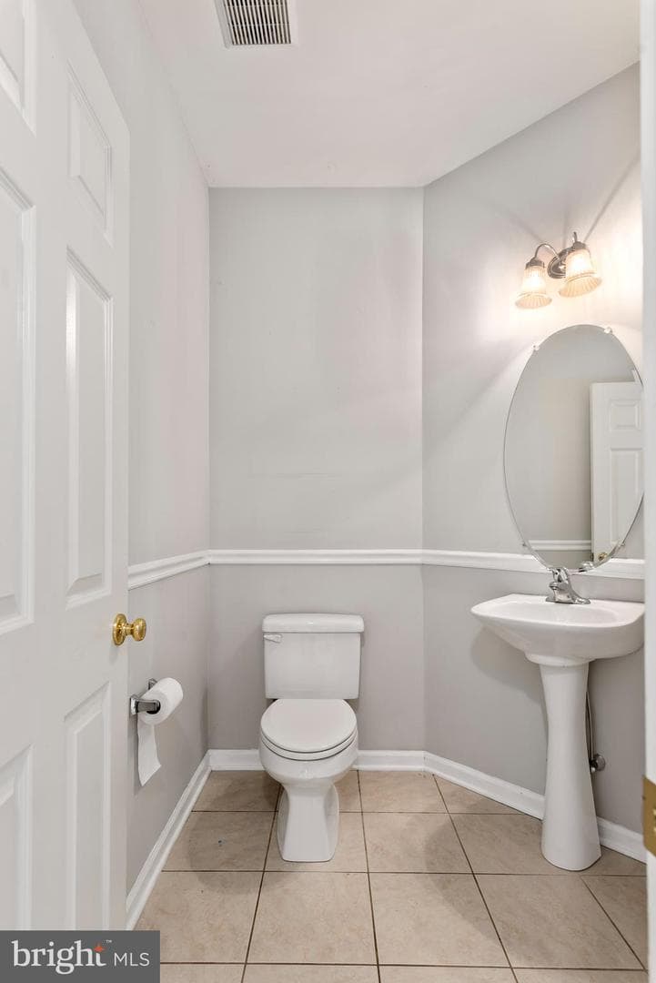 100 Acorn Drive photo 16