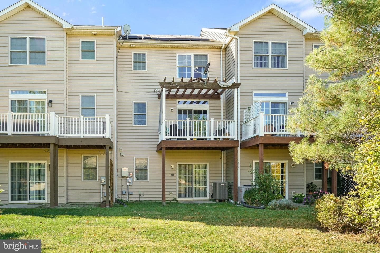 104 Oak Leaf Drive photo 16