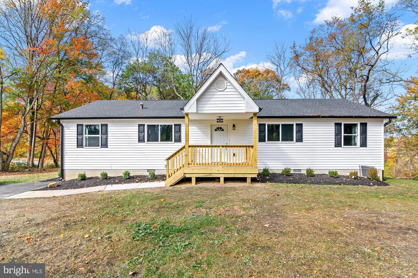 11353 Needam Road photo 3