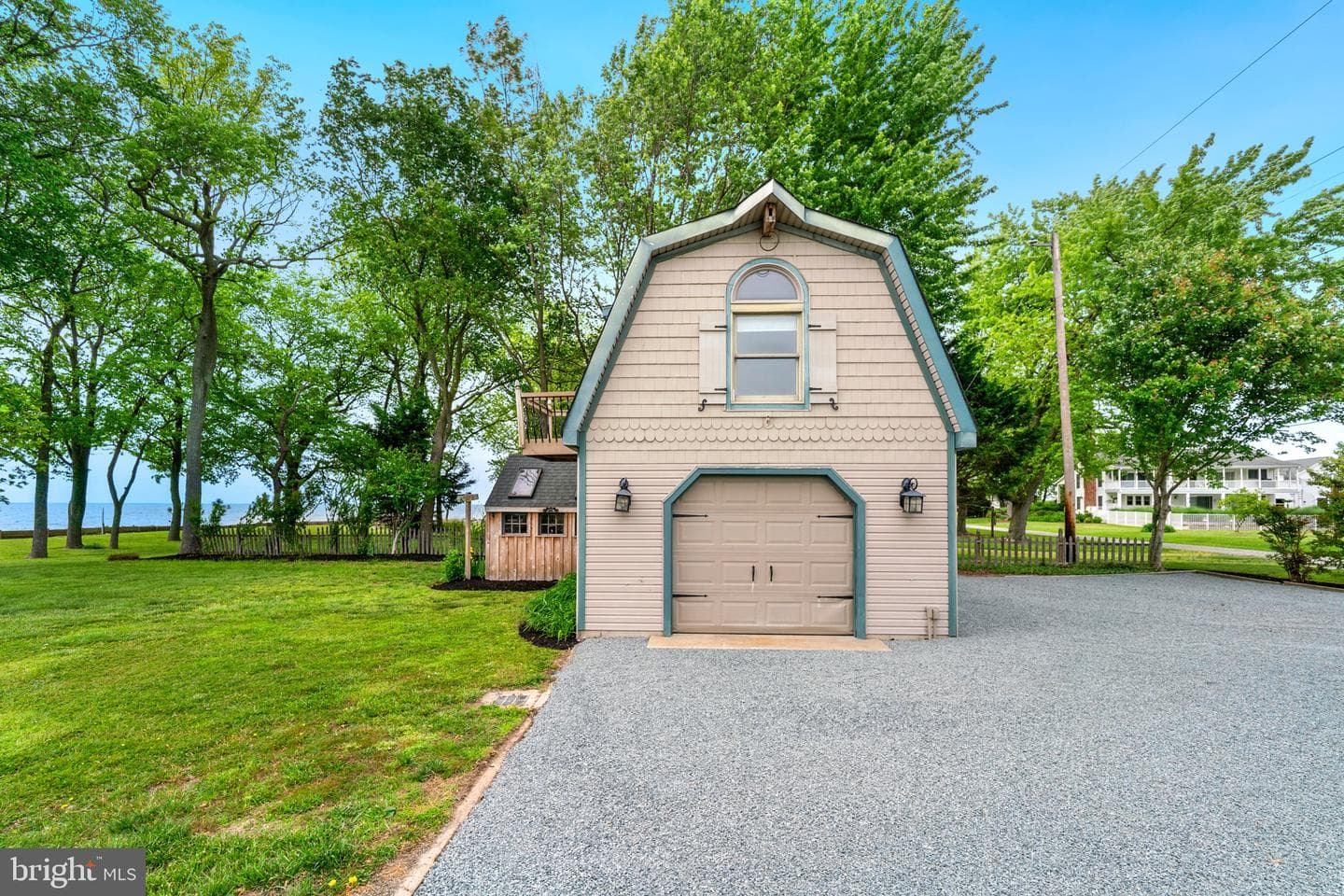 4938 Huntingfield Road photo 22