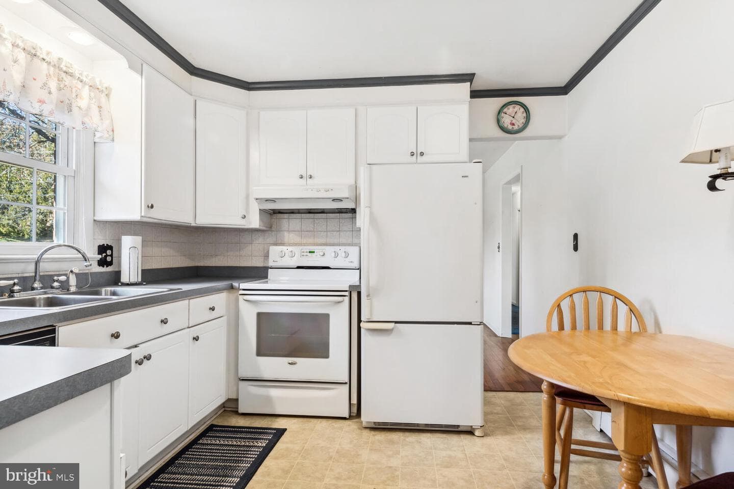 202 Glen Street photo 14