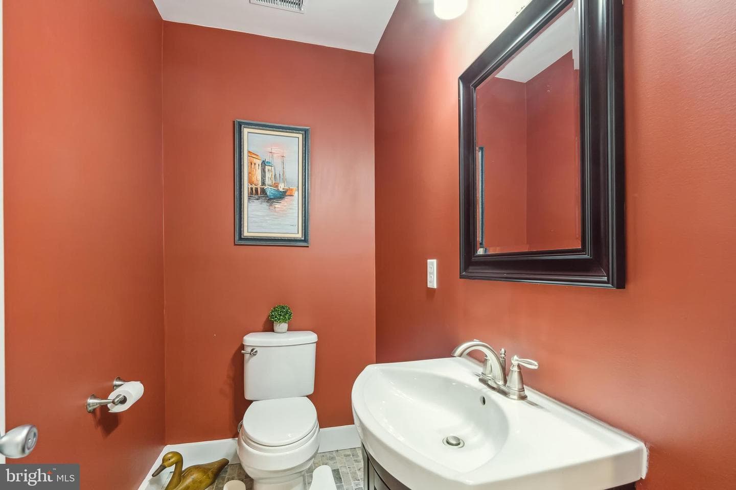 5535 Boundary Avenue photo 21