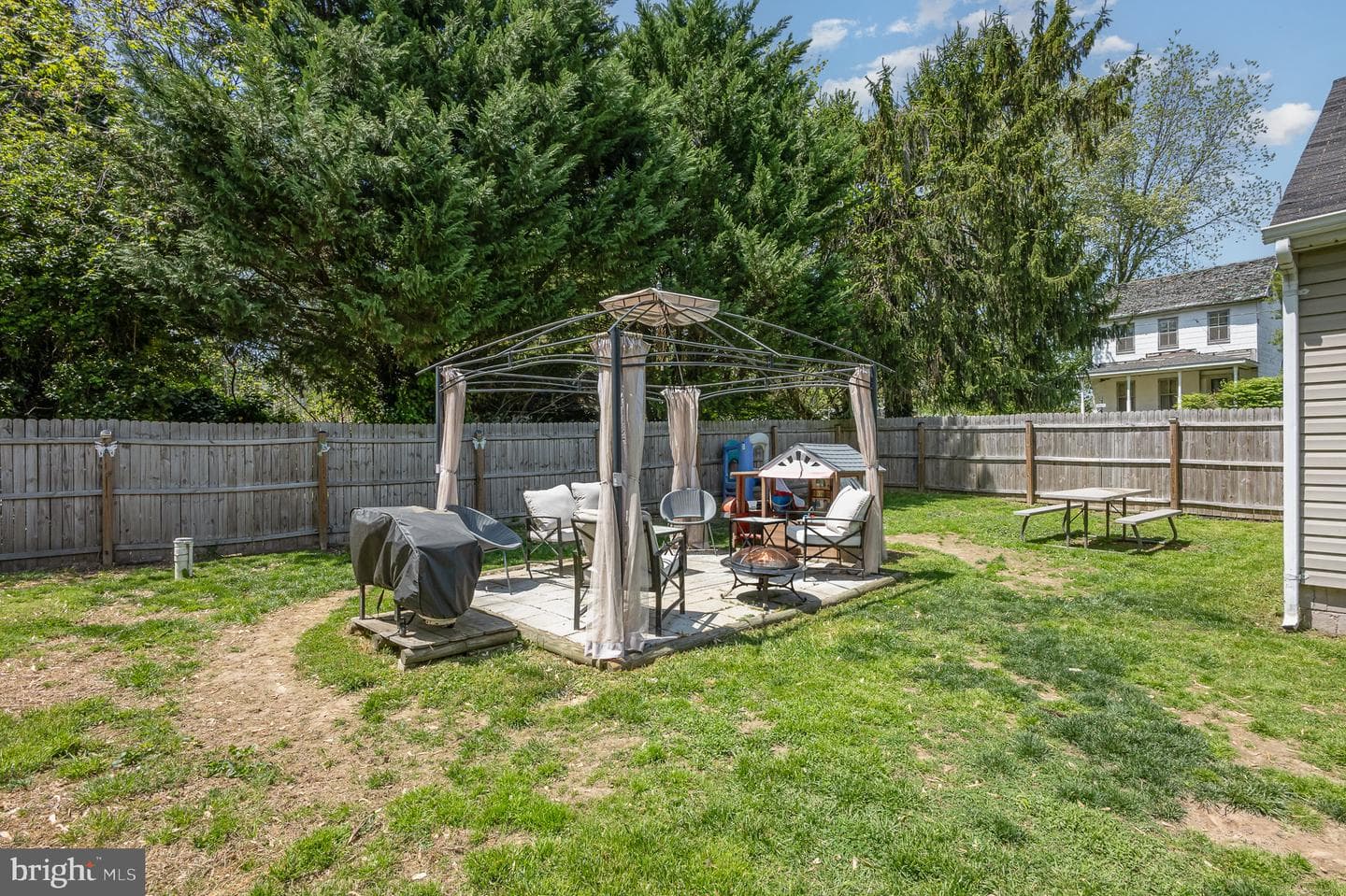 26679 Maple Avenue photo 19