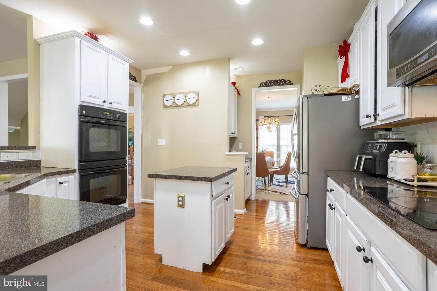 325 Devon Drive photo 9