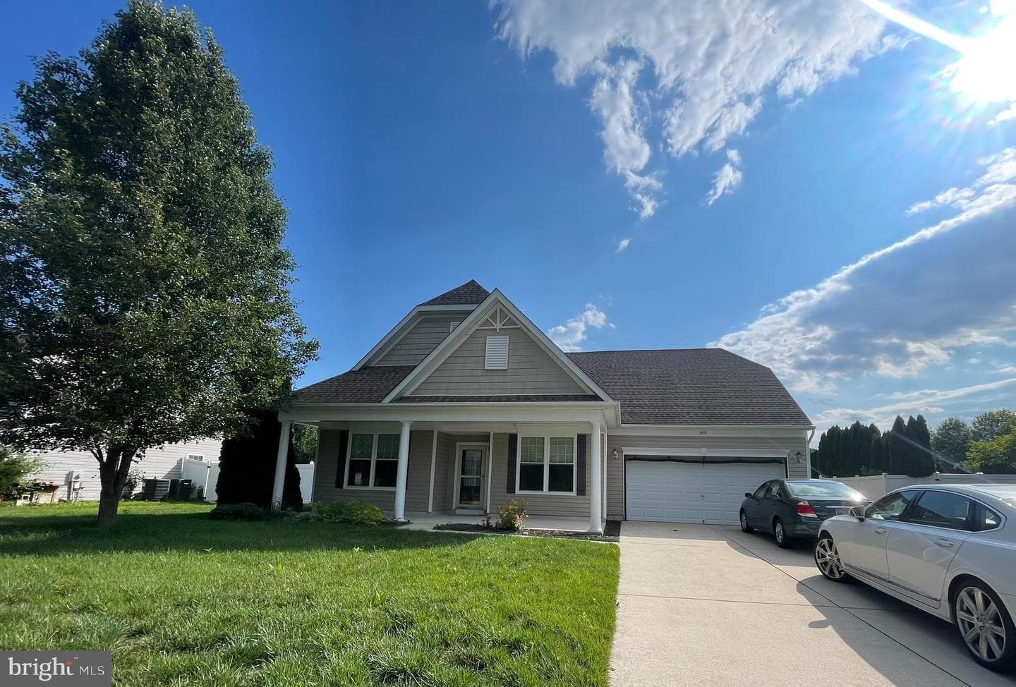 169 Millington Road photo 2