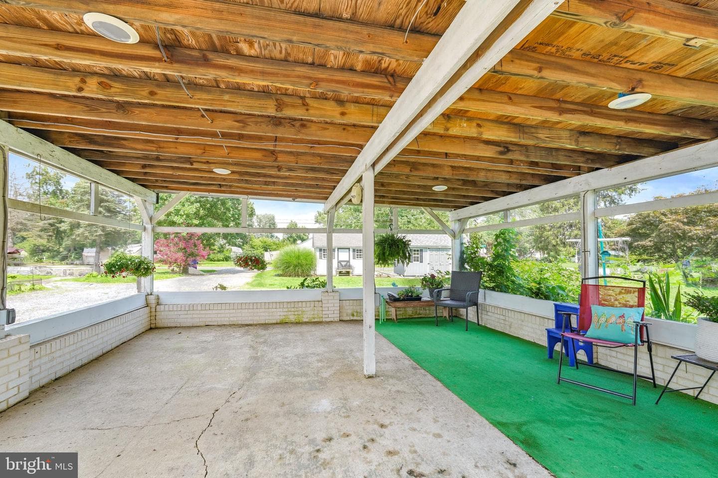 7425 Wilkins Lane photo 25