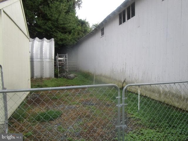 200 Ericsson Avenue photo 27