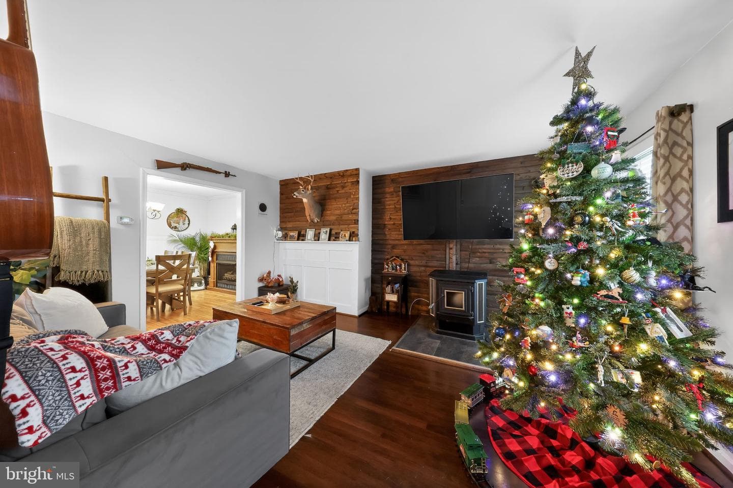 186 Birchwood Lane photo 6