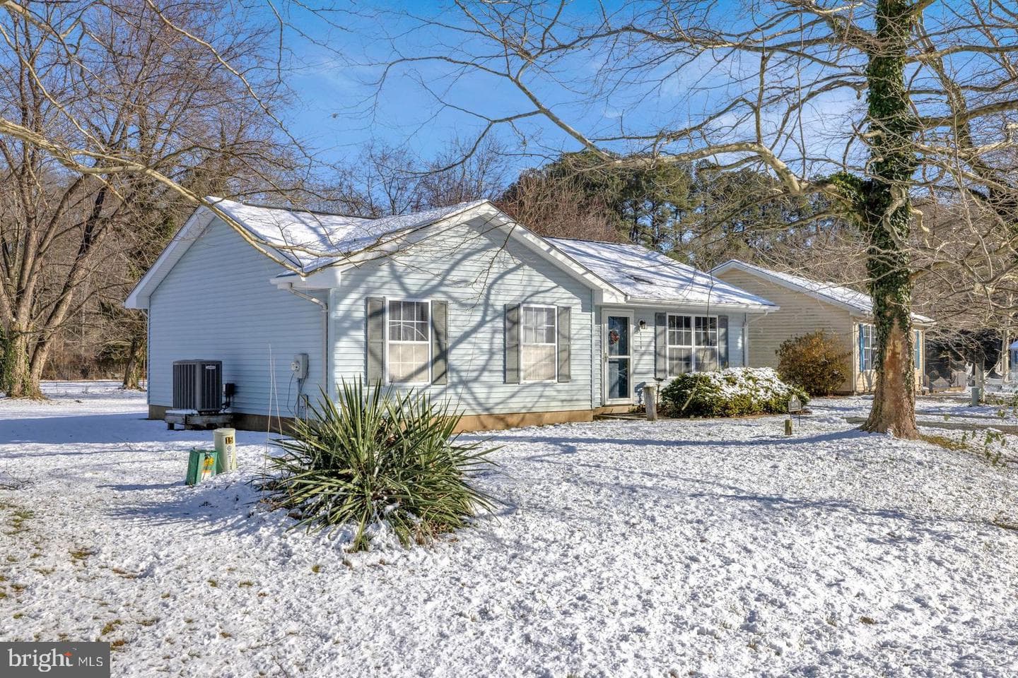 6179 E Dorlon Drive photo 2
