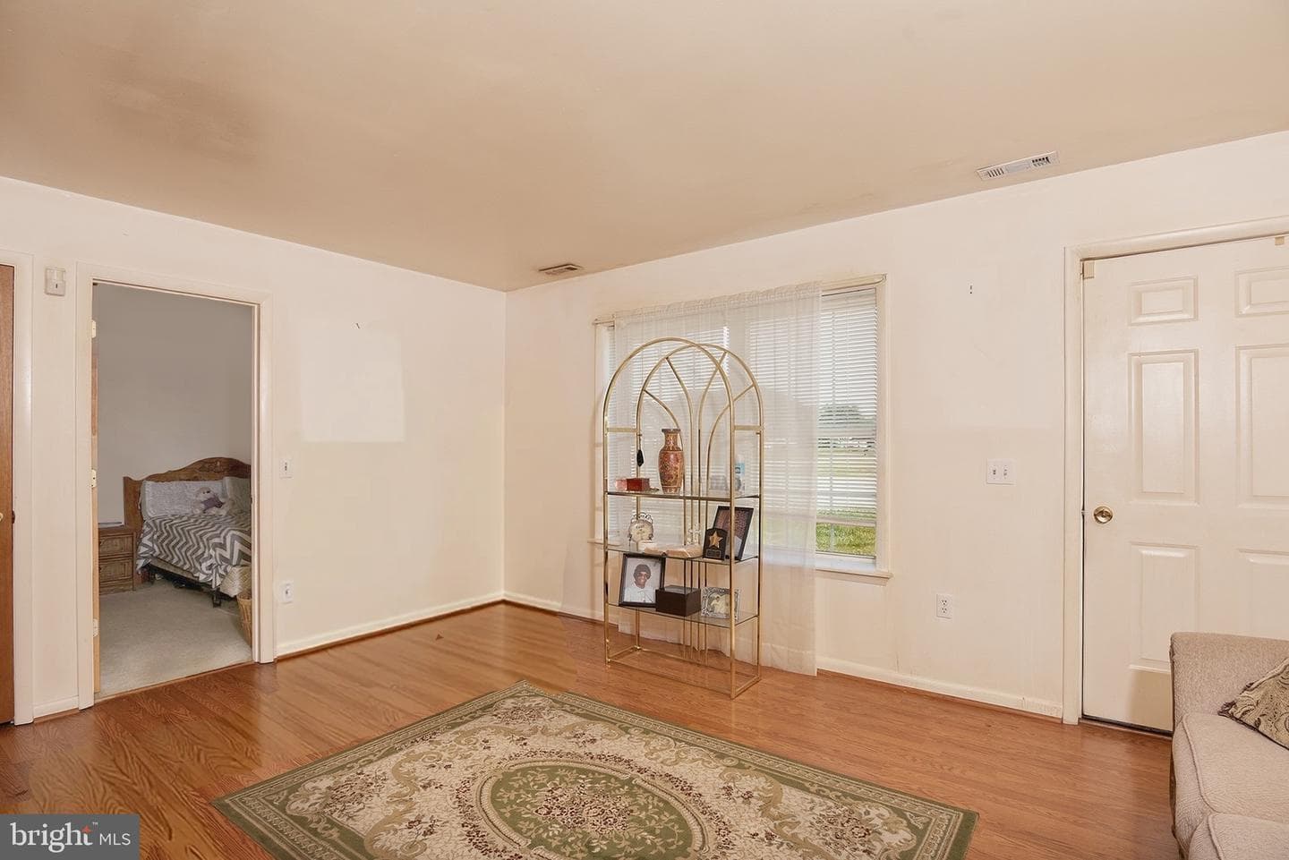 25044 Travis Trail photo 4