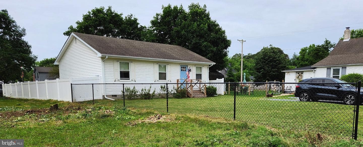 423 Cypress Street photo 17