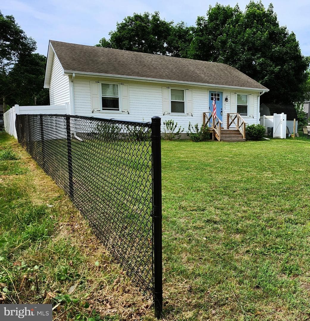 423 Cypress Street photo 19
