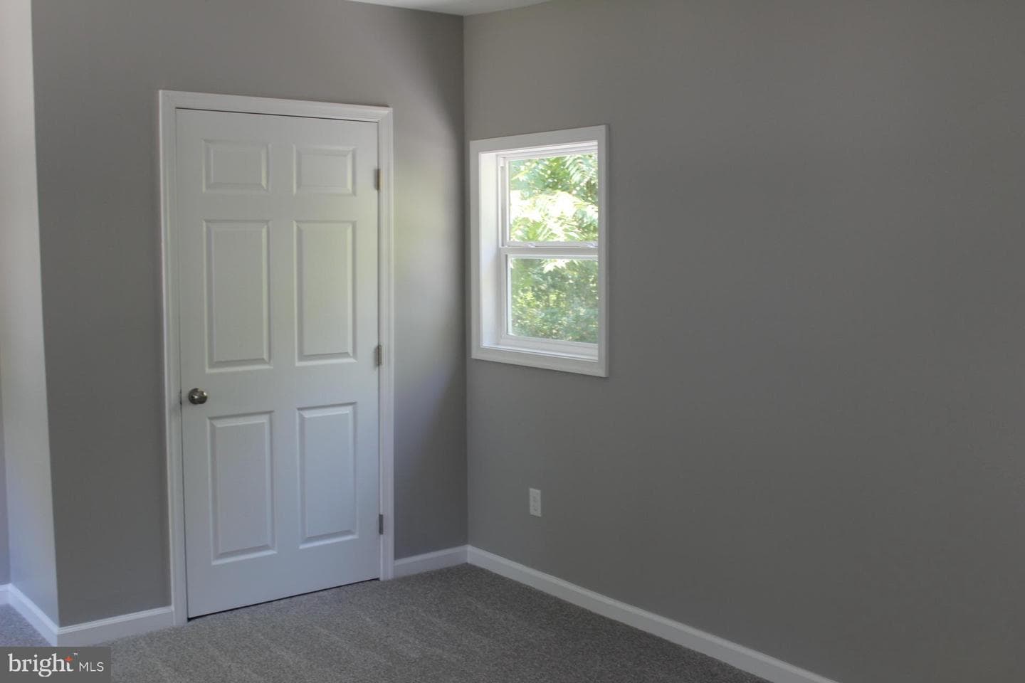 21232 Rock Hall Avenue photo 34