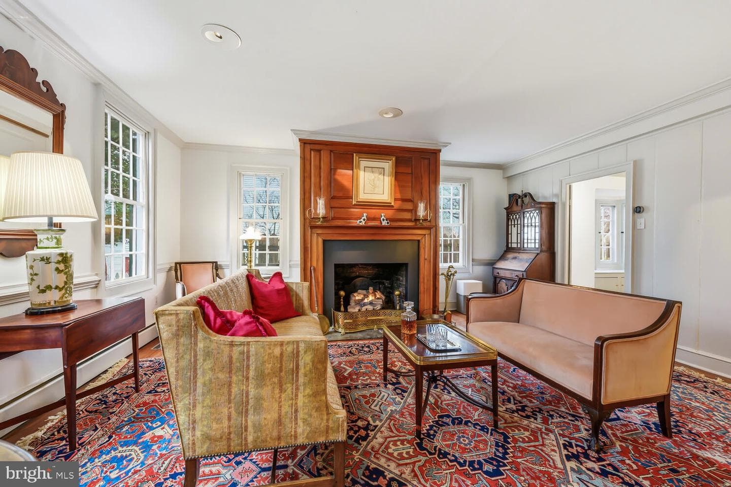 106 Queen Street S photo 33