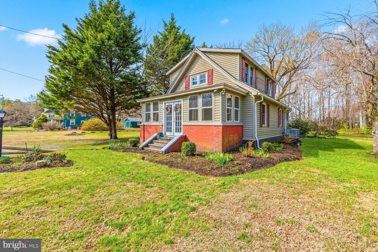 5188 Skinners Neck Road photo 2