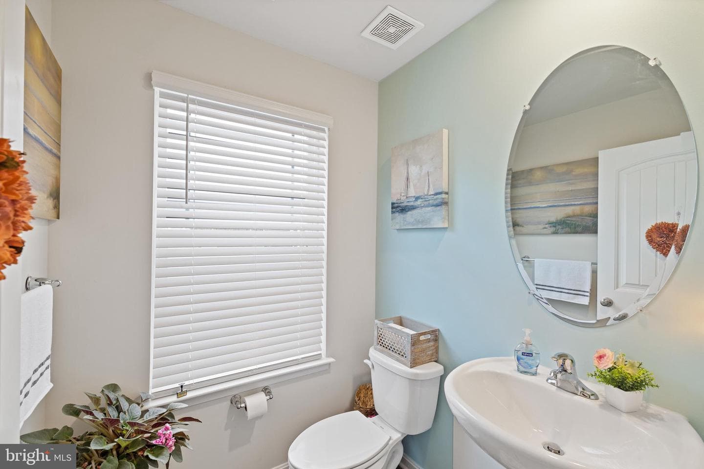 104 Flying Cloud Drive photo 13